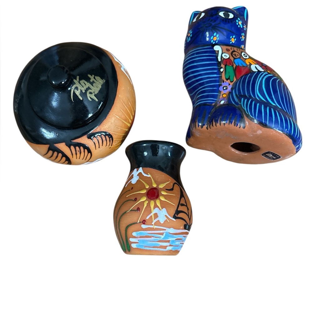Tonala Mexican pottery Handcrafted Ceramic Cat Figurine and Vase Set Multicolor